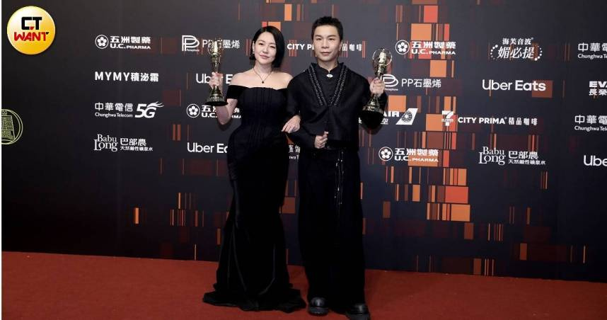 今年「綜藝節目主持人獎」由徐熙娣（小S）與派翠克以《小姐不熙娣》奪得大獎。（圖／本刊攝影組）