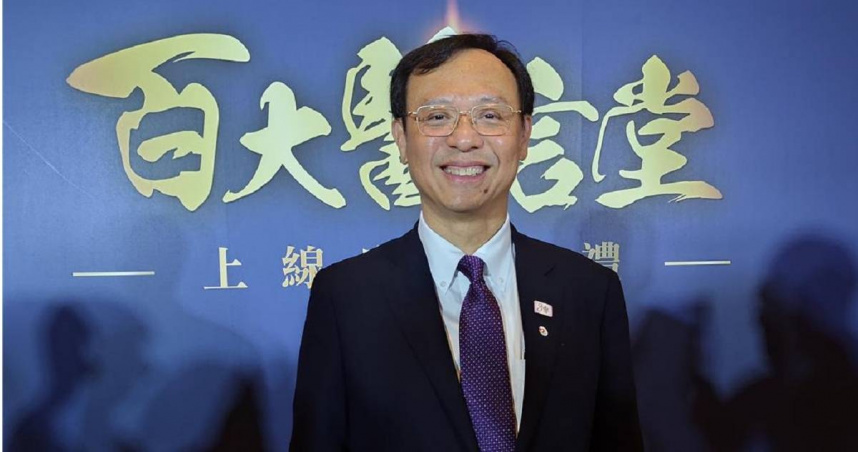 衛福部長石崇良今天（29）表示，假日輕急症中心（UCC）可提供包括兒科、骨科的內外科治療，但不提供開立慢箋，僅收取最低部分負擔，掛號費則依各縣市核定，希望民眾珍惜醫療資源。（圖／中時記者王家瑜攝）