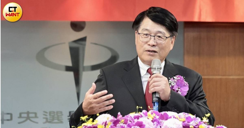 中選會主委游盈隆（圖）強調不是所有立法院所提公投都要照單全收。（圖／黃耀徵攝）