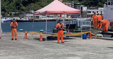 岸礁處驚見男浮屍 海巡調查疑似為失蹤釣客