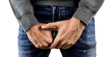 男每天DIY…精力旺到「白汁流不停」 醫一脫褲「非漏精」搖頭說真相