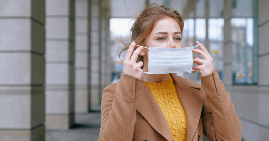 每年流感高峰期，辦公室內的病毒傳播風險大幅上升。（示意圖／翻攝Pexels）