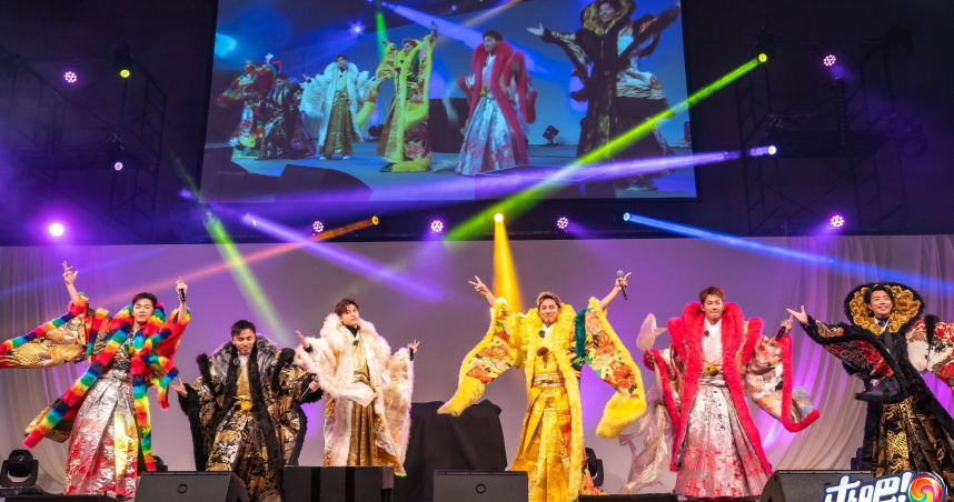 （左起）敖犬、阿緯、王子、威廉、小煜、小杰睽違多年在舞台合體演出。（圖／TVBS提供）