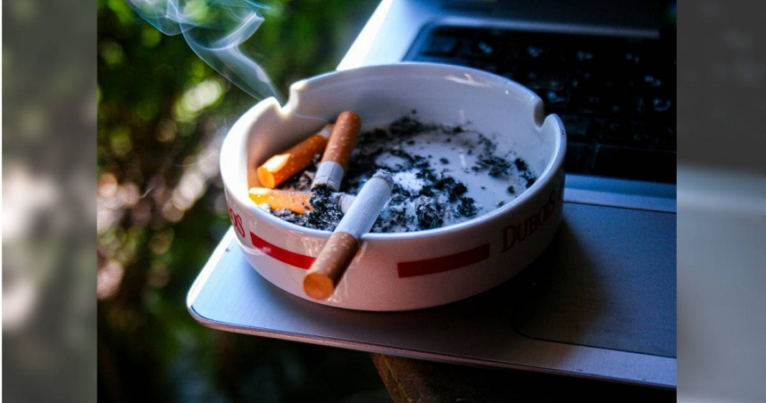 大陸河南鄭州一名女子完全不抽菸、不喝酒，卻確診肺癌晚期，經過醫生檢查後判斷是長期吸入二手菸導致。（示意圖／Pixabay）