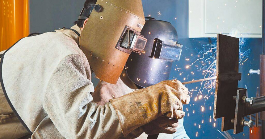 因應關稅衝擊，勞動部編25億將補助無薪假勞工充電。圖為勞發署桃竹苗分署職訓課程。（圖／勞發署桃竹苗分署提供）