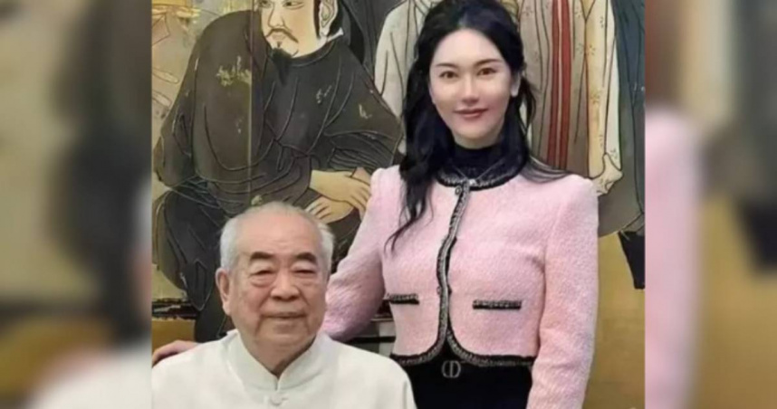 范曾（左）爆出婚變，小50歲嫩妻爆出軌多男。（圖／翻攝微博／素素娛樂搜狐號）