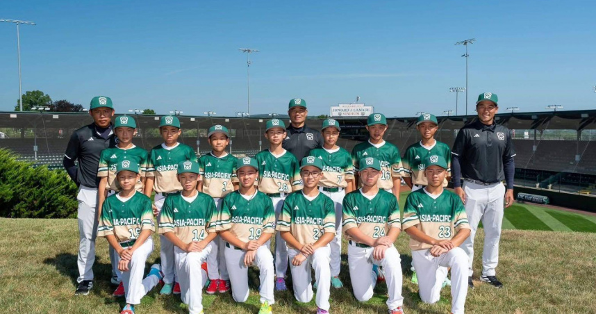 台灣少棒隊在威廉波特世界少棒錦標賽中擊敗美國隊，獲得總冠軍。（圖／翻攝自蔣萬安臉書）