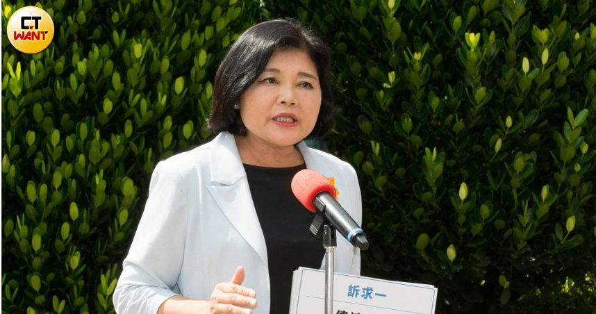 雲林縣長張麗善直言中央「左手給統籌分配款、右手刪一般補助款」，並提出3訴求，呼籲保障地方財源。（圖／黃威彬攝）