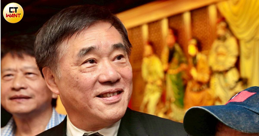 國民黨主席候選人郝龍斌表示，將推動修法、設立義務律師團、建立訴訟基金並重振組織，承諾成為黨工最堅強的後盾。（圖／黃耀徵攝）