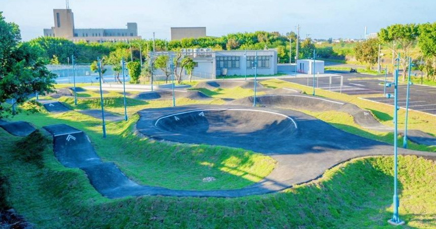 「Pump Track極限公園」在新竹縣竹北白地里正式啟用。（圖／翻攝自竹北市公所媒體群組）