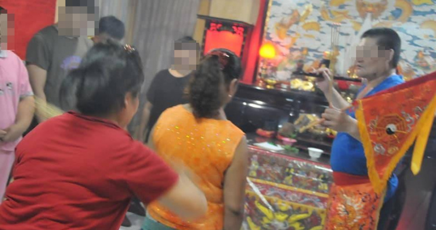 廖姓死者平時在三重擺攤賣蔥油餅，晚上則在蘆洲當地宮廟擔任神明乩身。（圖／翻攝自宮廟臉書）