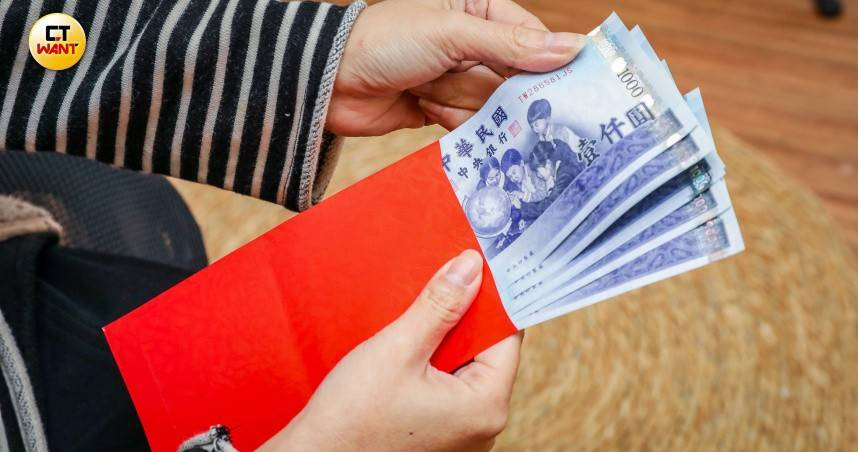 中央政府拍板明年再普發現金1萬元。（示意圖／侯世駿攝）