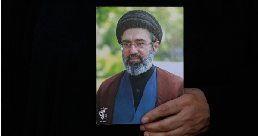 伊朗最高領袖穆吉塔巴哈米尼（Mojtaba Khamenei）。（圖／達志／美聯社）