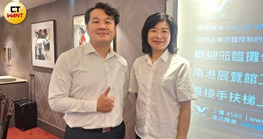 捷流搭上AI基建擴廠潮 半導體高科技接單年增15%。圖為總經理錢佩玲（右）、副總陳建元（左）。（圖／林榮芳攝）