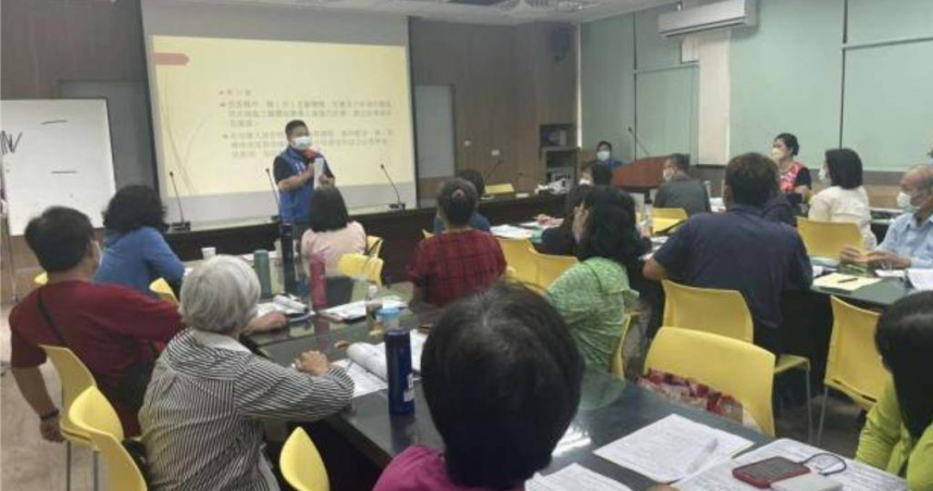 雲林縣政府2016年推出全台獨有的「祖孫托育補助」，今年起停辦，縣府22日表示祖孫托育補助經費已用完，且近年中央鼓勵公共化托育，因此不再續辦。（圖／雲林縣政府提供）