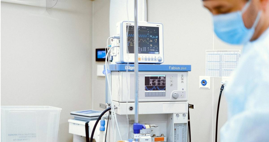 黃軒提醒，35至45%的50歲以下心血管疾病，與未即時處理的高血壓有關，「與其等到送進加護病房，不如現在就開始關心自己的血壓」。（示意圖／翻攝自Pexels）