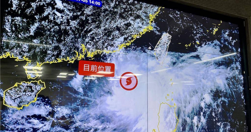 丹娜絲颱風暴風圈擴大，氣象署預測未來幾天恐全面影響中南部與西半部地區。（圖／報系資料照）