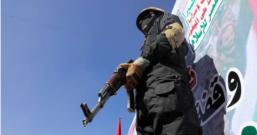 「魔海號」疑似遭到葉門反抗軍「青年運動」攻擊，所幸船員皆無大礙。（圖／達志／路透社）