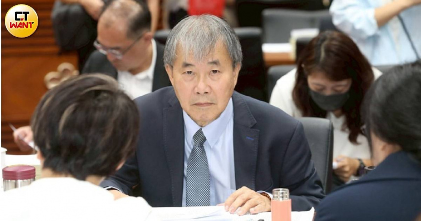 教育部長鄭英耀（圖）被點名官位恐不保。（圖／劉耿豪攝）