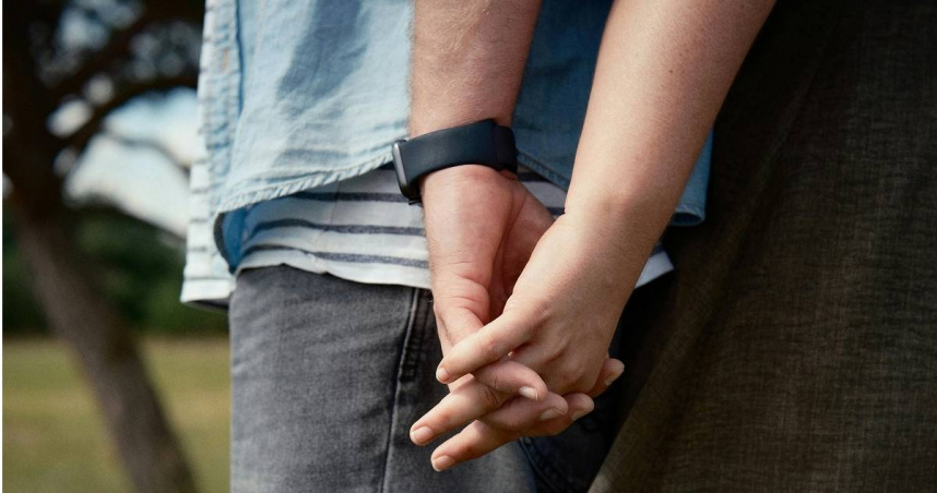 美國一名男子透過交友軟體誘殺2名男子，被警方逮捕後背負多項罪名，最重可能面臨死刑。（示意圖／Pexels）