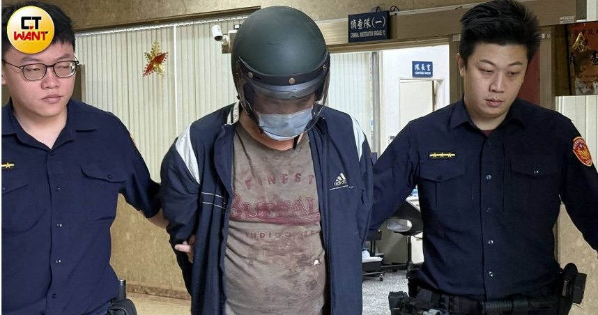 陳嫌訊問結束依殺人罪移送新北地檢署複訊。（圖／沈建邦攝）