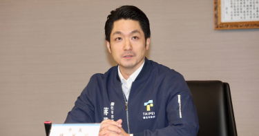 蔣萬安指出，自己也用實際行動下訂單採購，「我自掏腰包至少先採購30萬，來用實際行動支持、幫忙他們」。（圖／方萬民攝）