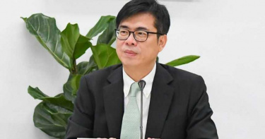 預習當市長?陳其邁VS高雄議員聚會 討論市政寫筆記