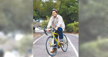 陳漢典靠自行車舒壓 腿力強騎車遊台中