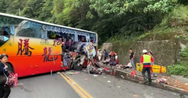 遊覽車蘇花公路撞山壁添第6死 63歲男子宣告不治