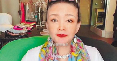 汪小菲「被離婚」 張蘭直播帶貨「噤口提大汪夫妻」!疑被兒下封口令