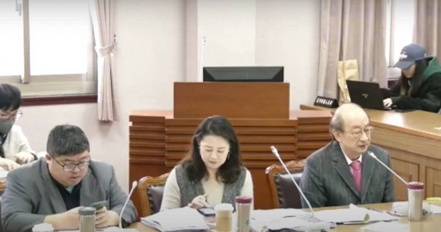 朝野二度協商總預算破裂，傳出韓國瑜很無奈，在野黨也有「上演大表決」的心理準備，正密集針對3000多刪減預算進行整合，並將提出為何刪預算論述，爭取民眾認同。（圖／翻攝自國會頻道）