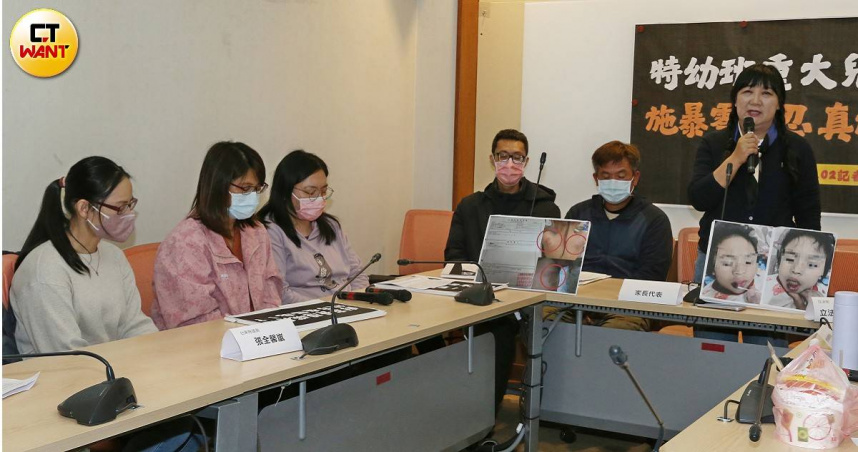 立委伍麗華揭露台東縣某國小發生虐童事件，批評相關單位處置太慢；受害學生家長描述發現孩子被暴力對待的過程，泣不成聲。（圖／黃鵬杰攝）
