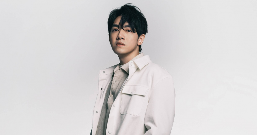 李友廷為《The Outlaw Doctor化外之醫》演唱插曲〈當陽光再次灑落〉，新歌由旅英音樂人邵豪與Thiago Trosso作曲、李海薇填詞。（圖／華研提供）