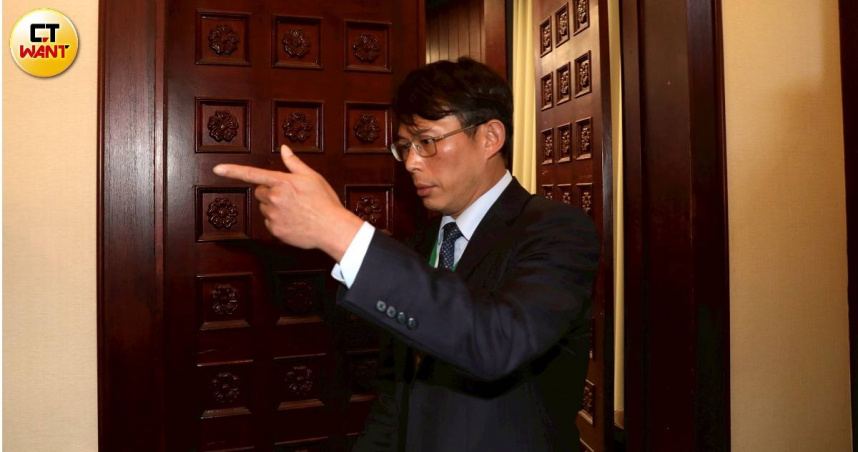 民眾黨主席黃國昌批評中選會否決「反廢死」公投提案，形同踐踏民主與公民參與權利。（圖／劉耿豪攝）