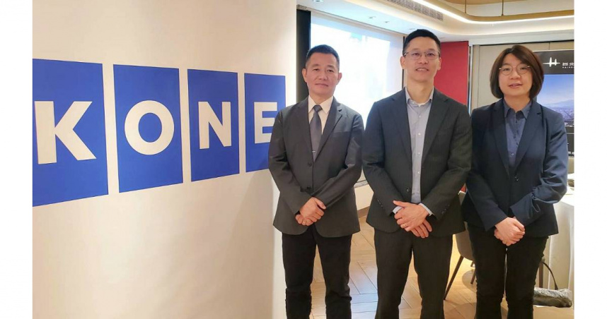 (左起)莊文皇業務經理、劉繼然董事總經理、邱玉婷維保業務部經理（圖／通力電梯提供）。