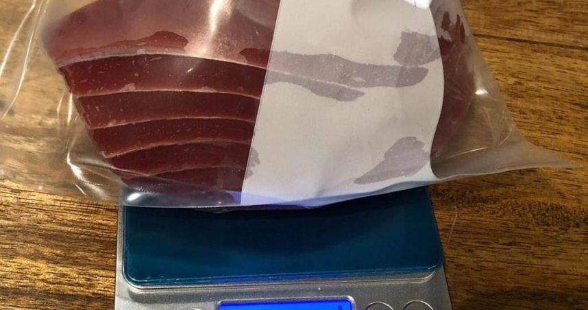 南方本鮪中油清肉遭檢出5mg／kg的汞，同批違規產品已下架銷毀。（圖／食藥署提供）