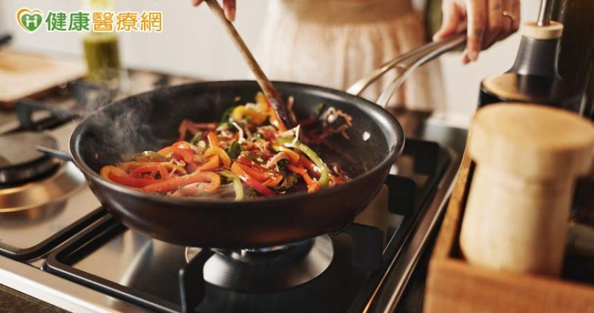 醫揭廚房油煙對呼吸道有4危害