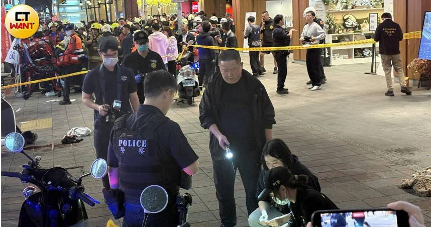 台北車站與中山南西商圈昨（19日）晚間驚傳隨機攻擊事件，包含嫌犯在內共有4人死亡，其中2名死者都是頸部遭到攻擊。（圖／翁靖祐攝）