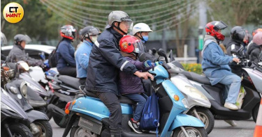 氣象署表示，明天（10日）冷氣團影響，低溫恐下探11度，且上半天水氣較多，3000公尺以上高山有降雪機率。（圖／李宗明攝）