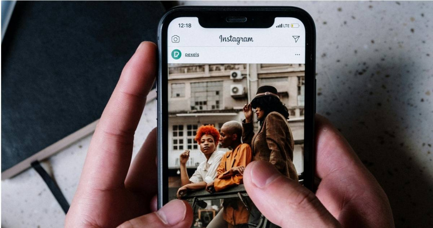 社交媒體平台Instagram近日推出1項新的留言功能更新，讓用戶可以在貼文留言後15分鐘內直接進行編輯。（示意圖／翻攝自pexels）