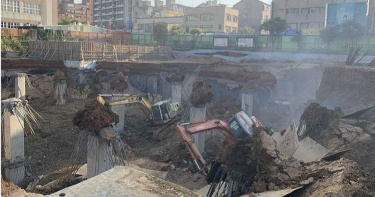 桃園工地土石坍塌 女工人遭活埋搜救中