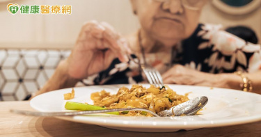 日研究：檜木氣味刺激後　長者吞嚥與唾液分泌有變化