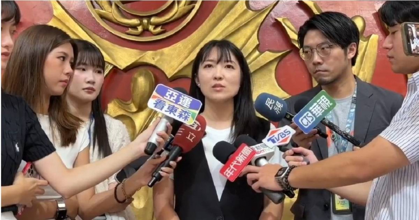 新北市議員山田摩衣服務處陳姓秘書5日下午遭持刀恐嚇，犯嫌於同日晚間落網，山田摩衣則要求新北市「好好顧治安」。（圖／翻攝畫面）