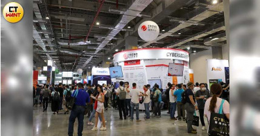 追蹤TREND、Avast 55家防駭公司 國泰參展力推網路資安ETF 00875