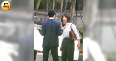 賴雅妍 五官暴走中