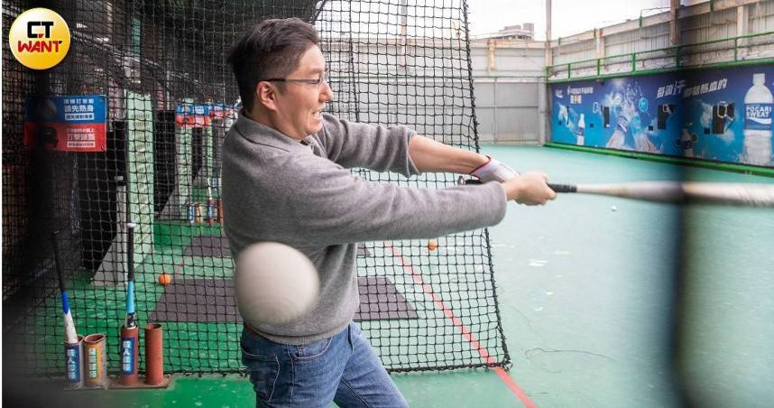 台籍藝人響應「中國台灣省」說法引起熱議，國民黨立委張智倫呼籲陸委會講清楚什麼行為樣態會觸法。（圖／劉耿豪攝）