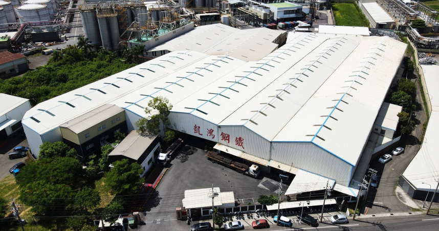 位於柳營工業區的凱鴻鋼鐵,率先導入「H型鋼構雷射銲接技術」。(圖/翻攝自凱鴻鋼鐵臉書)