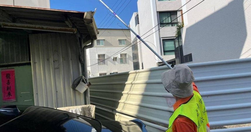 台南去年守住零本土登革熱病例，隨著天氣轉熱，近來也有不少民眾反映環境中蚊子變多，登防中心呼籲民眾要落實巡倒清刷。（圖／衛生局提供）