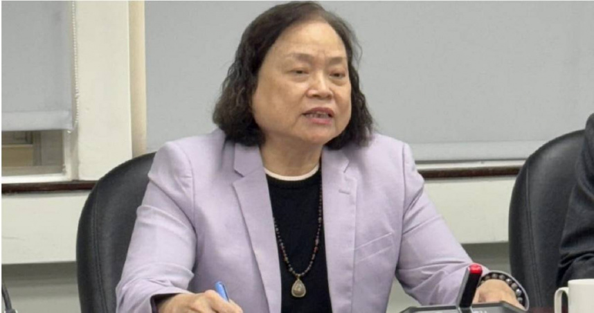 台美關稅談判結果最遲7月出爐，當拉貨潮退燒後，主計總處預測，下半年經濟成長率急降只剩1％，下修全年經濟成長率至3.1％。圖為主計長陳淑姿。(圖／中國時報洪凱音)