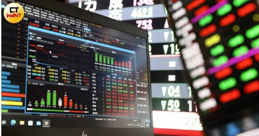 八大公股昨（17）日賣超擁逾35萬股東的陽明2090張，及買超ETF人氣王00919逾3萬張。（圖／報系資料照）